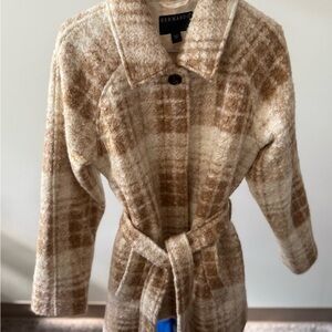 Bernardo Cream Outerwear